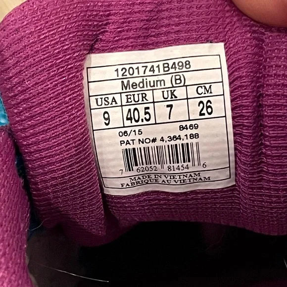 Brooks Blue and Pink Adrenaline GTS Athletic Running Shoes 9 - Picture 12 of 16